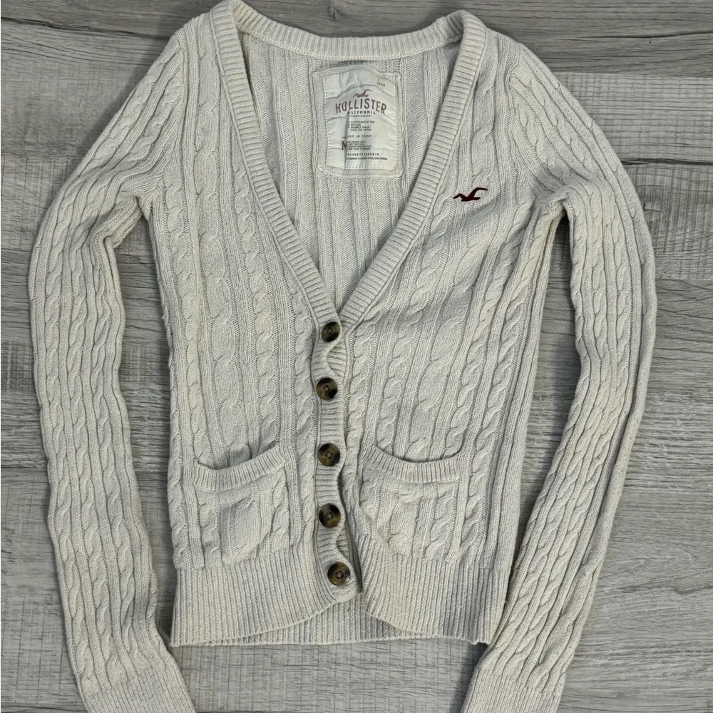 Y2K Vintage Hollister Cable Knit Cardigan‎